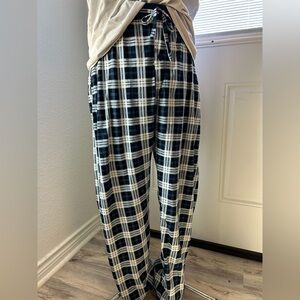 Plaid Men's Pants in Black and White